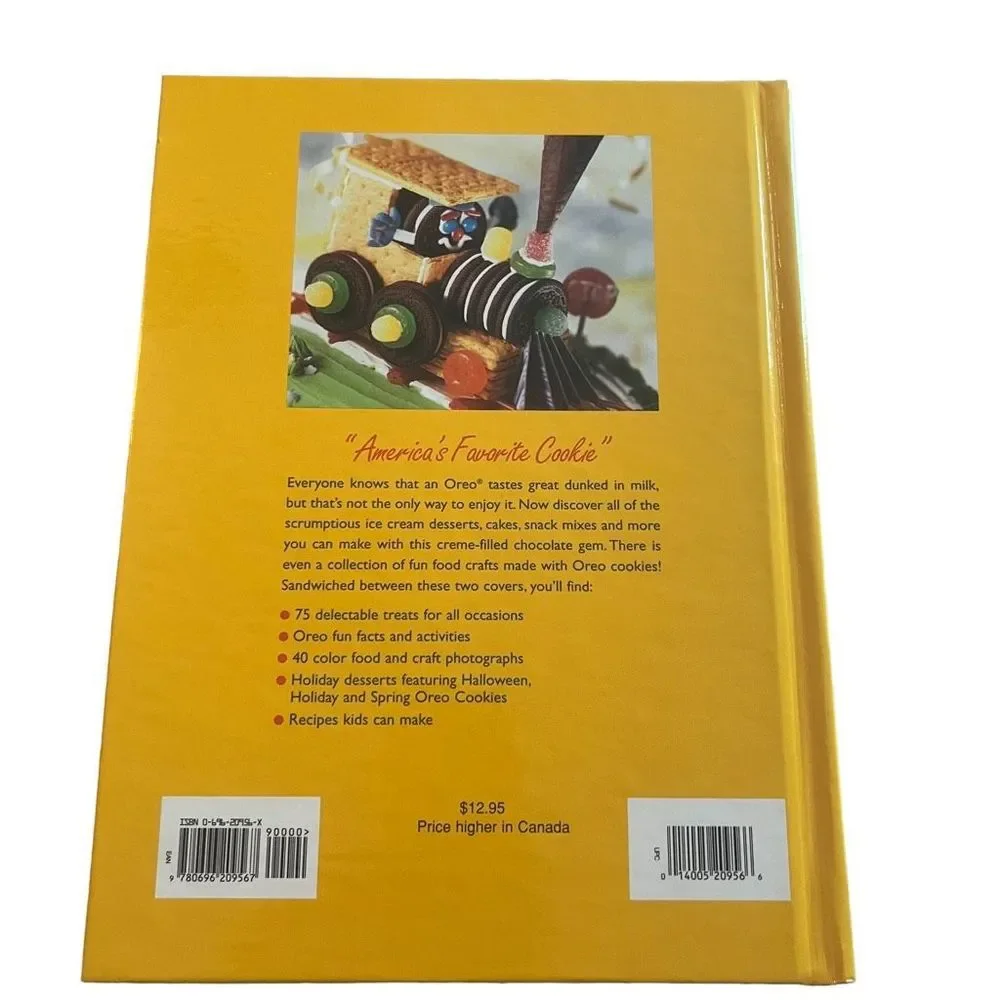 Oreo‎ With A Twist Cookbook by Meredith Books 75 Easy Recipes & Food Crafts